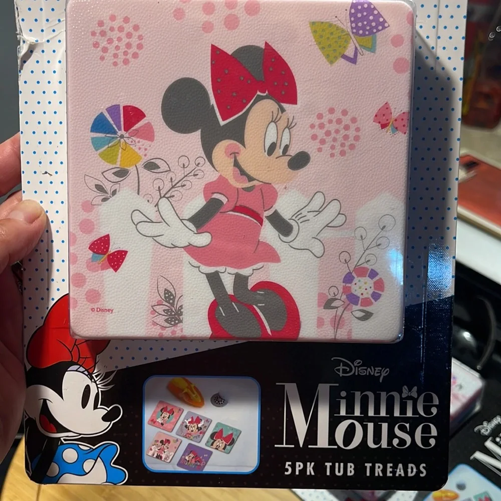 Disney Minnie Mouse Tub Treads 2 Sets of 5 New in Package If